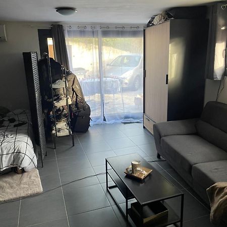 Studio Cosy Avec Grand Jardin Privatif Oasis Provencale A Taradeau Ngoại thất bức ảnh